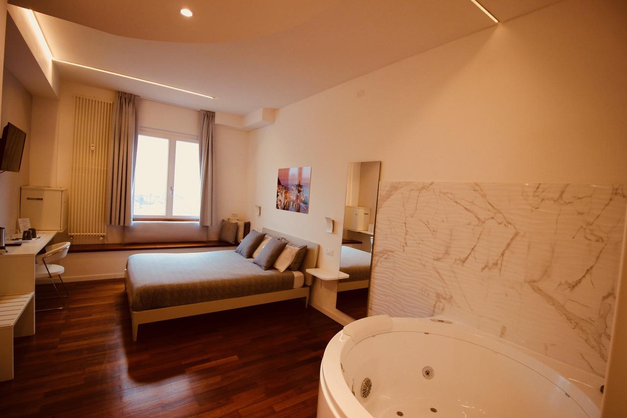 Guesthouse Il Grattacielo Sul Golfo ลาสเปเซีย ภายนอก รูปภาพ