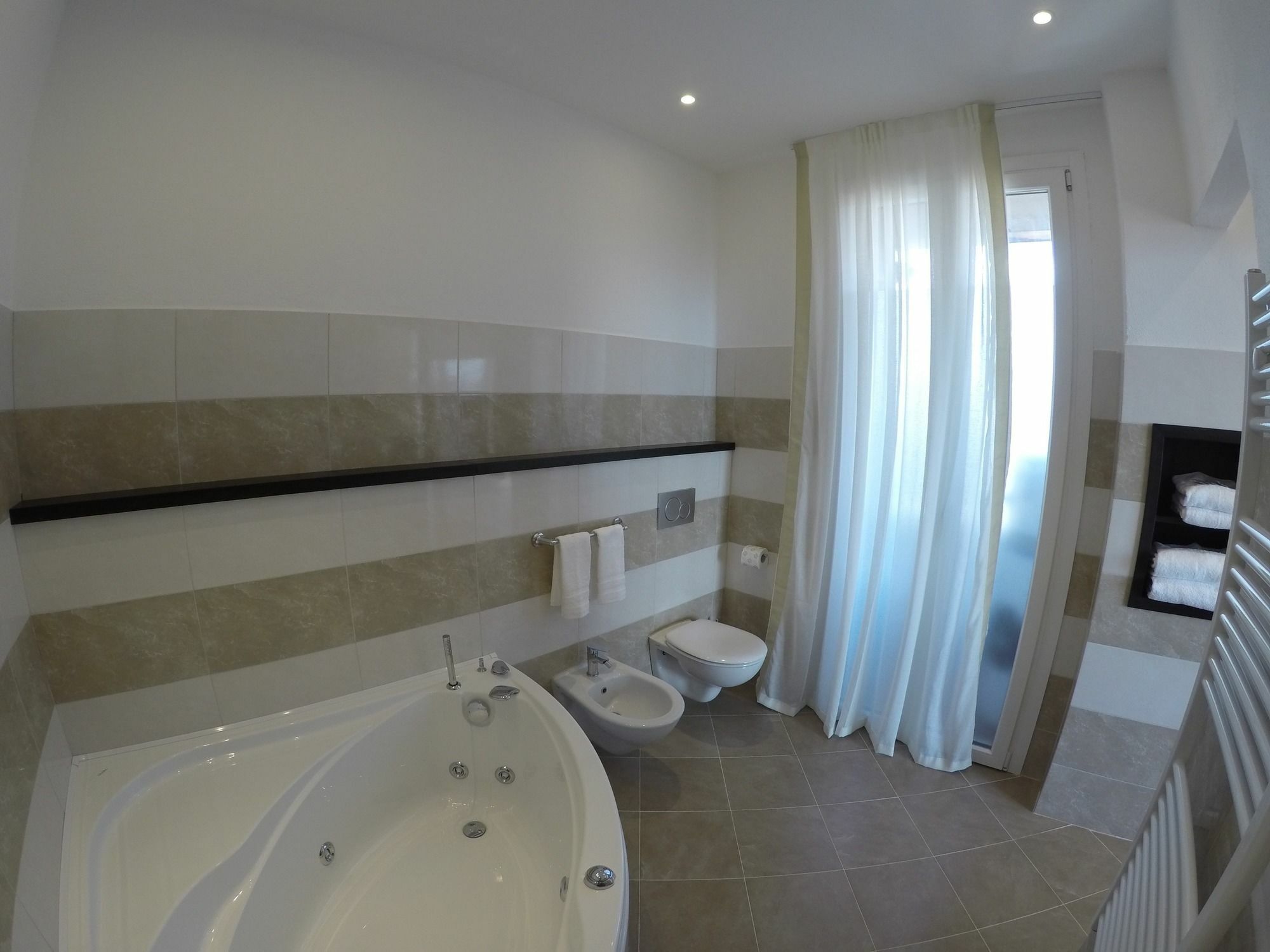Guesthouse Il Grattacielo Sul Golfo ลาสเปเซีย ภายนอก รูปภาพ