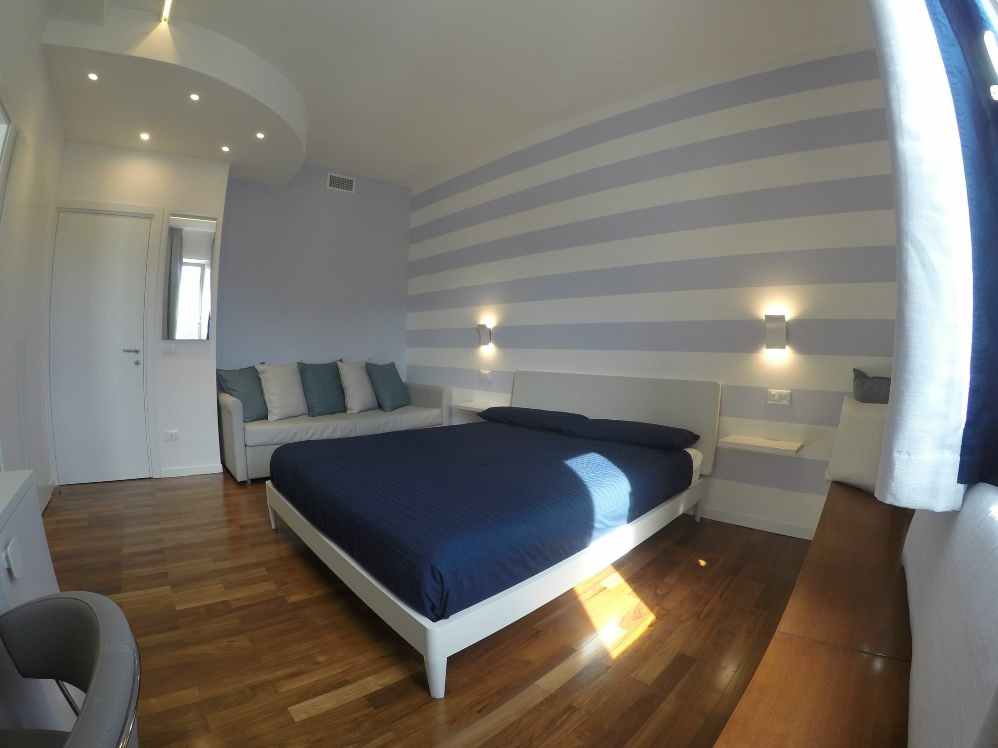 Guesthouse Il Grattacielo Sul Golfo ลาสเปเซีย ภายนอก รูปภาพ